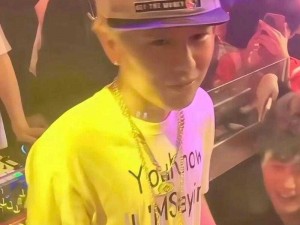 18 岁女 RAPPER 仙踪林 2020 是如何走红的？